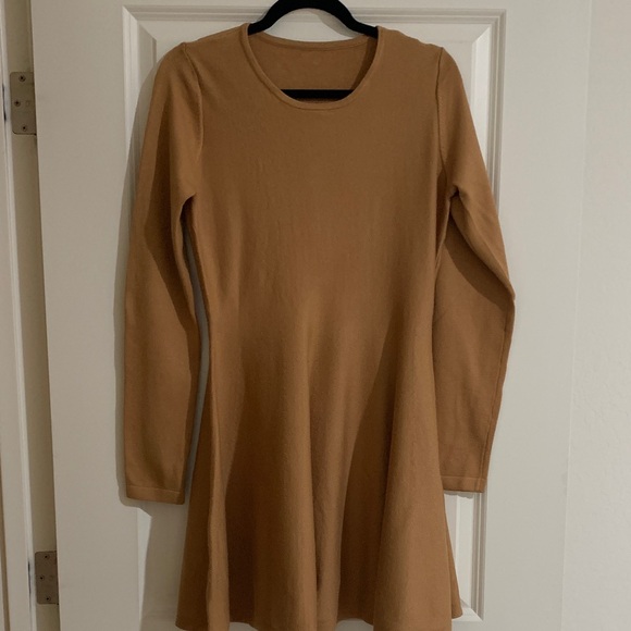 Commense Dresses & Skirts - Commense Tan Long Sleeve Dress